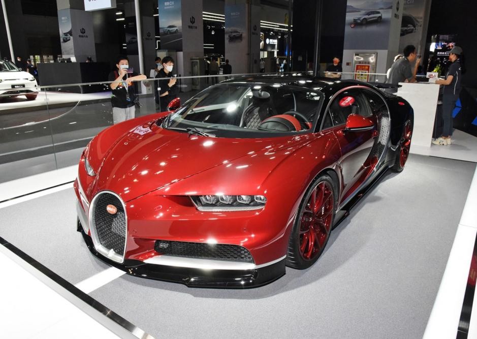 顶级超跑,8.0t w16机头的布加迪chiron,舍我其谁