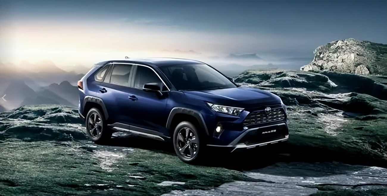 越己 阅世界!一汽丰田rav4荣放2022款强劲登场