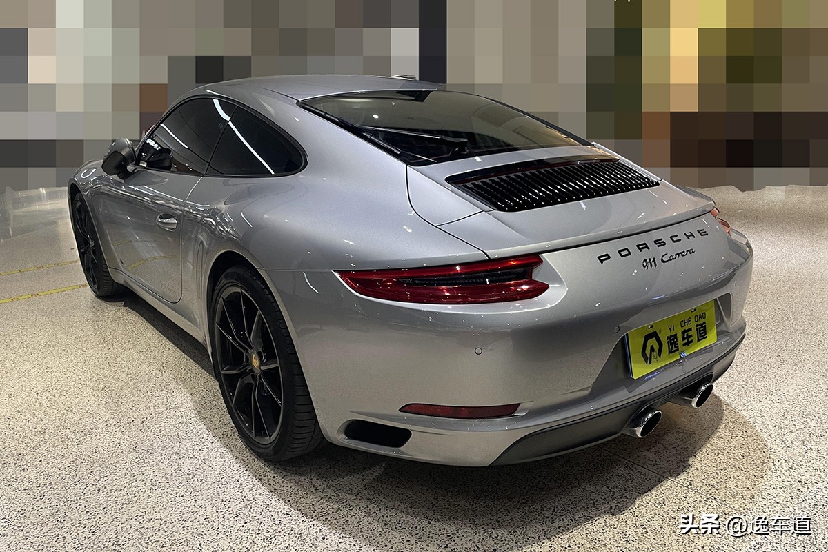 90萬買的二手保時捷911,網友:車況不重要,方向盤是電動的嗎?