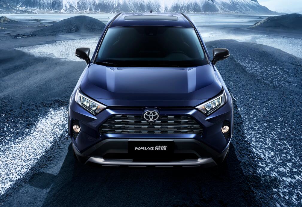 2022款丰田rav4荣放上市,外观更运动,17.58万起,配置有调整