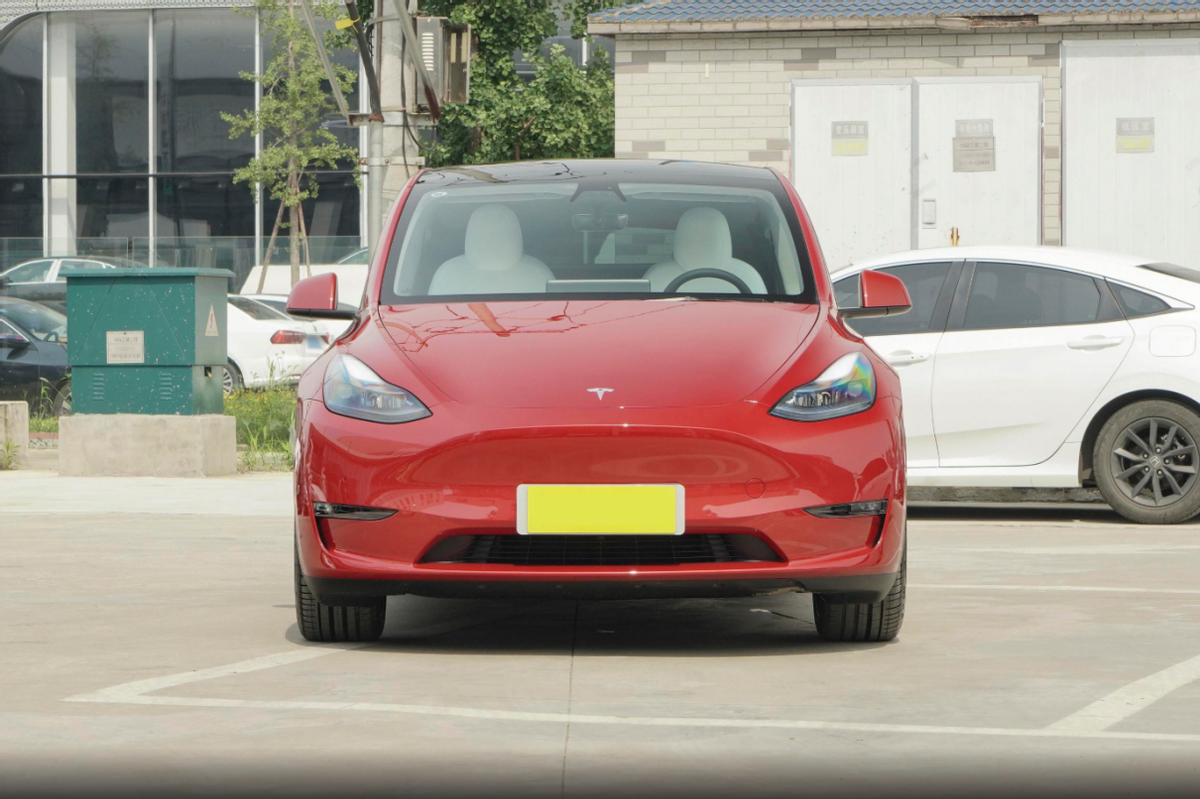 解讀特斯拉model y,31.69萬起售,軸距2890mm,究竟有何硬實力?