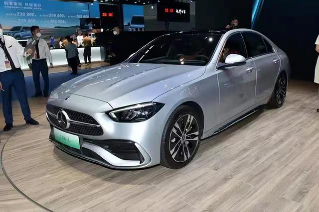 2022成都車展:新款奔馳c級phev 正式上市,配置豐富售價40.73萬元