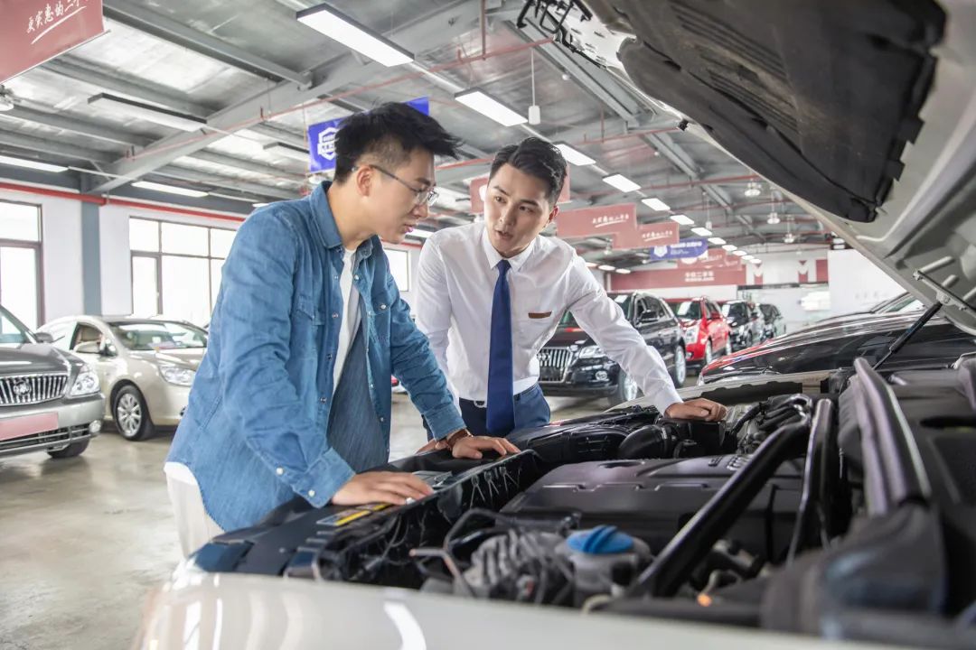 或者是信得過的二手車商,那麼購買二手車時強烈建議先找第三方檢測