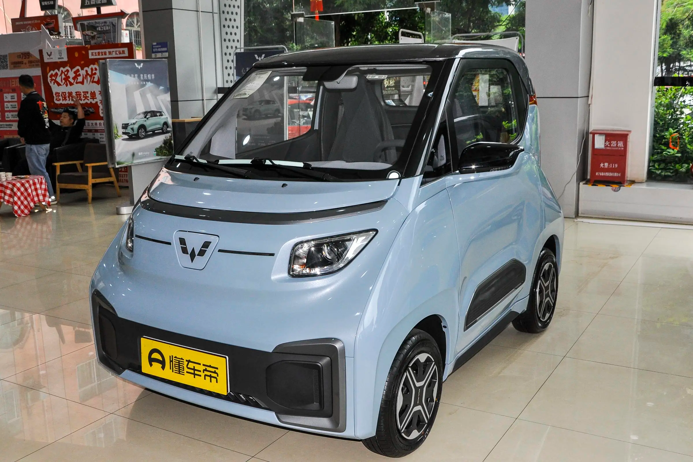 五菱nanoev新增车型上市,定位3门2座两厢车,售608万元