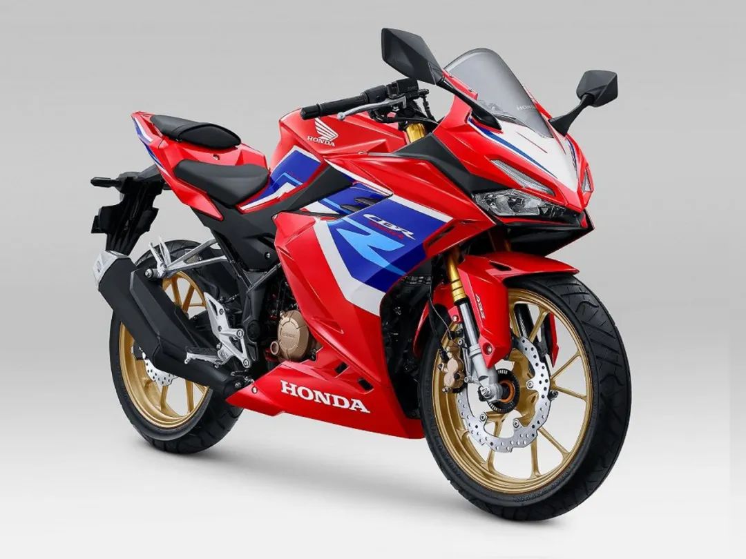 本田cbr150r更新2023款,外觀酷似cbr250rr,版畫神似cbr1000rr