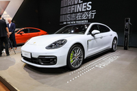 搭载2.9T插混动力，解析Panamera E-Hybrid