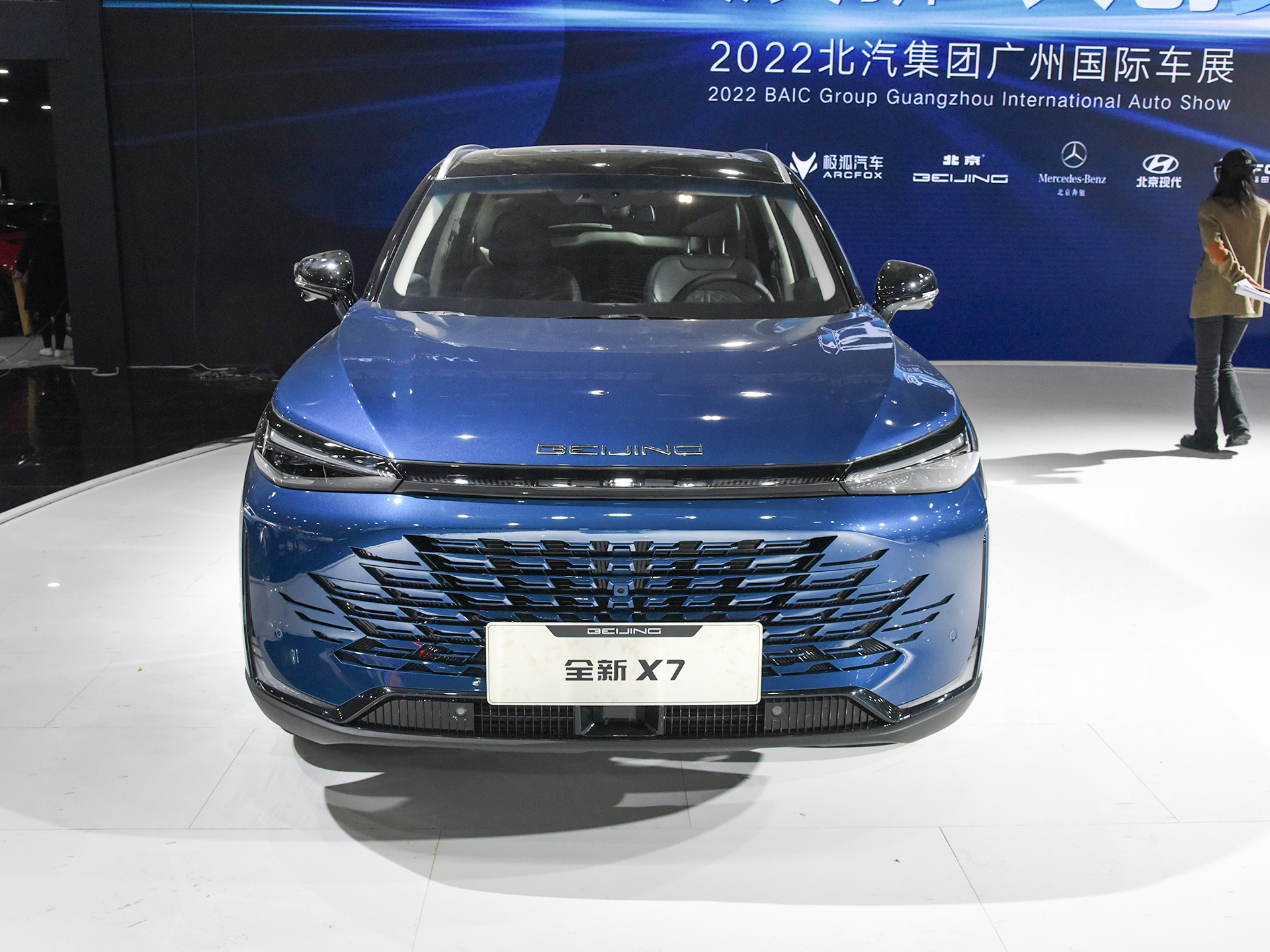 换装无边界格栅 新款北京x7亮相广州车展 运动感更强
