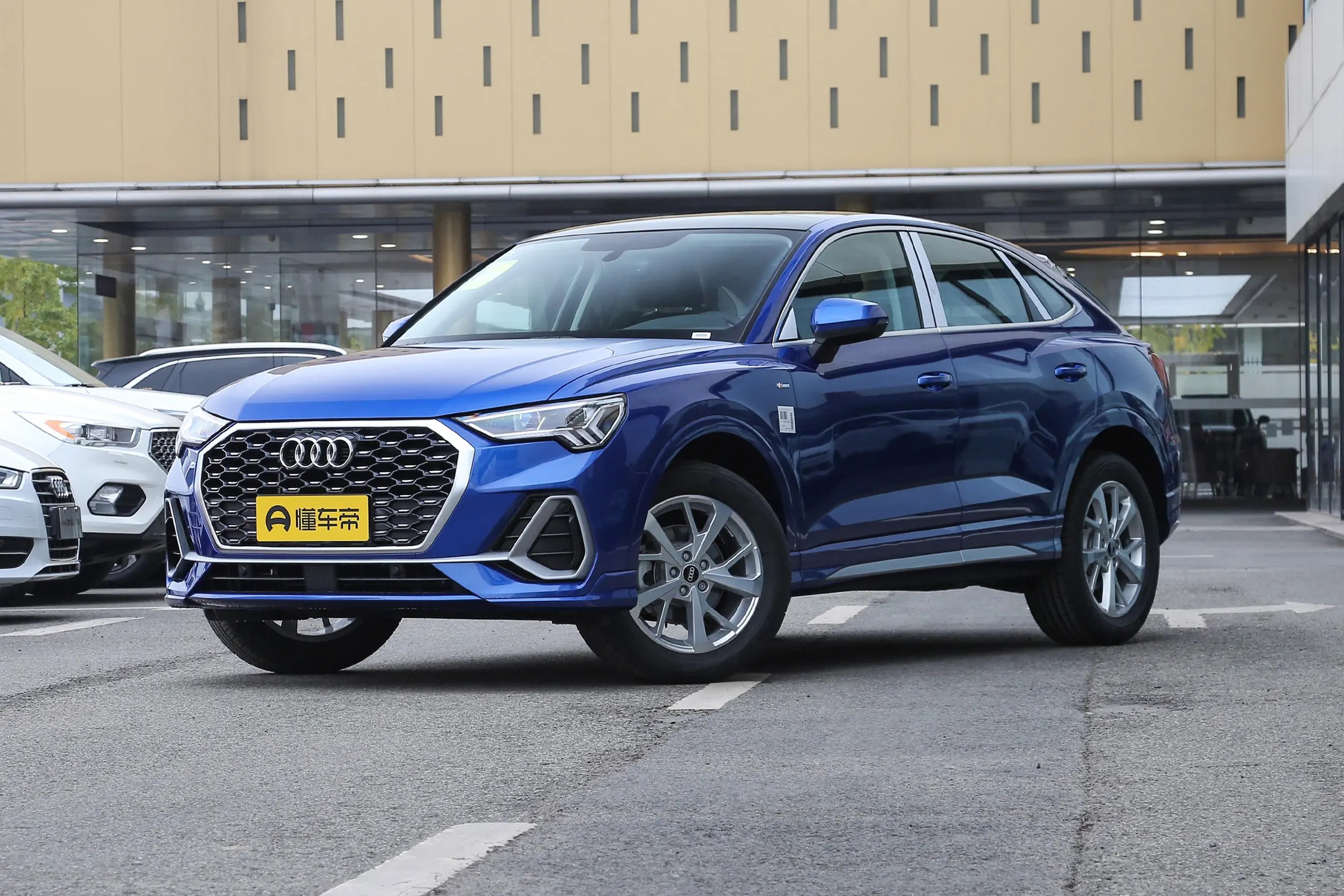 奥迪q3 sportback,官方百公里加速76秒,顶配售3618万元