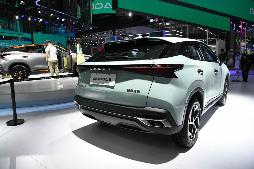 奇瑞omoda 5正式下线,采用全新风格的设计,预计售价11-15万