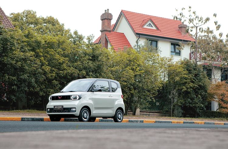 99萬元top 7 五菱宏光miniev第三代h6混動系統的上市太晚,導致這款車