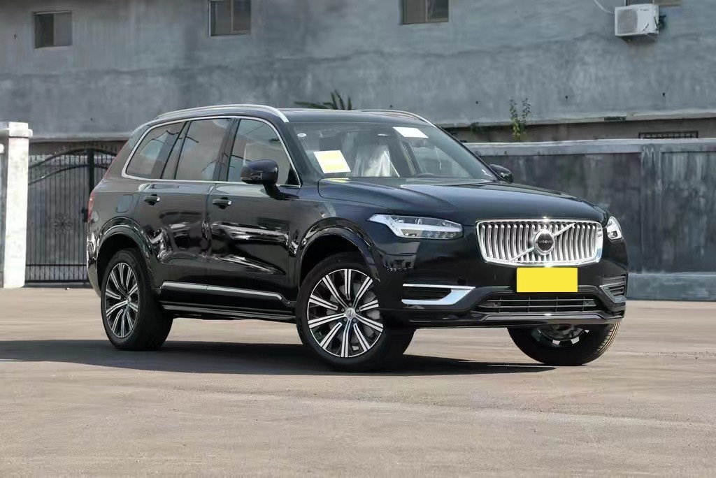 沃爾沃終於發狠了,xc90連降近13萬,純進口標配2.0t動力,不香?