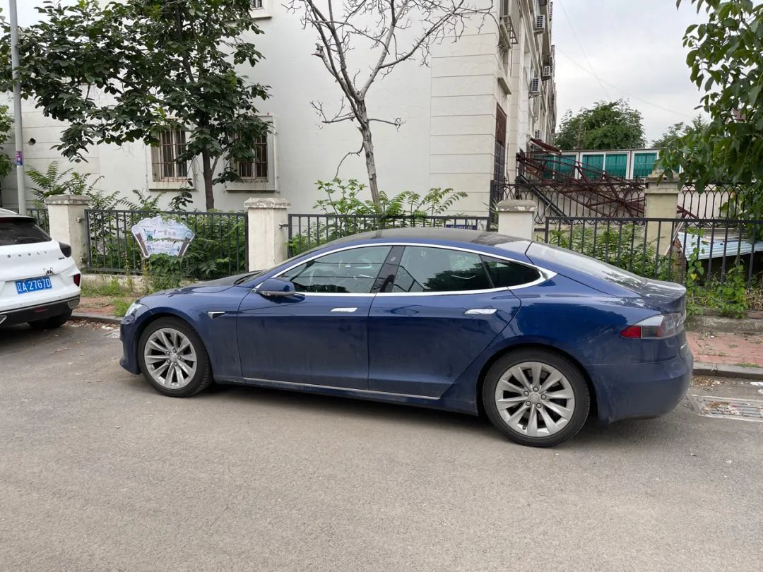 70月大的特斯拉model s,當前基本數據_太平洋號