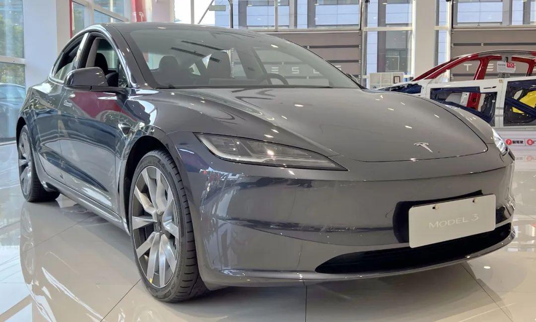 探店丨特斯拉model 3焕新版,现在值得买吗?