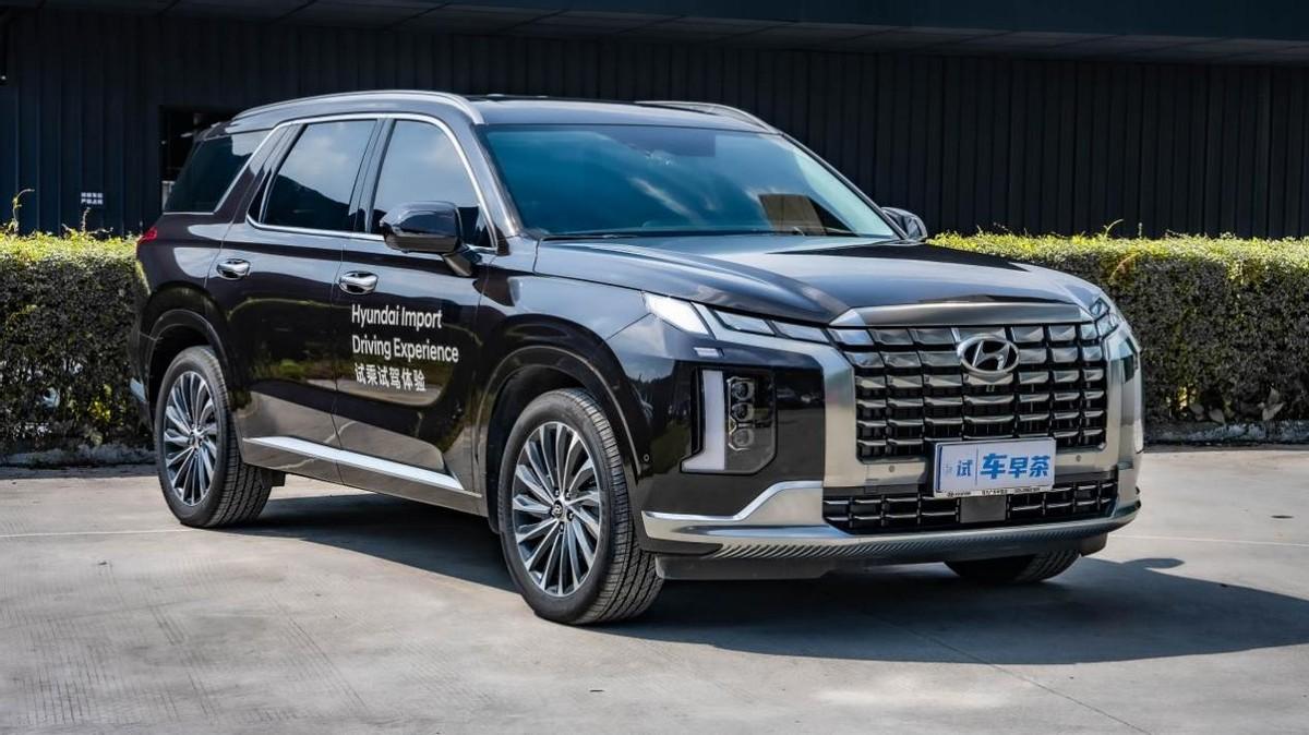 40万以内选中大型suv,全新帕里斯帝与大众途昂,谁更全能?