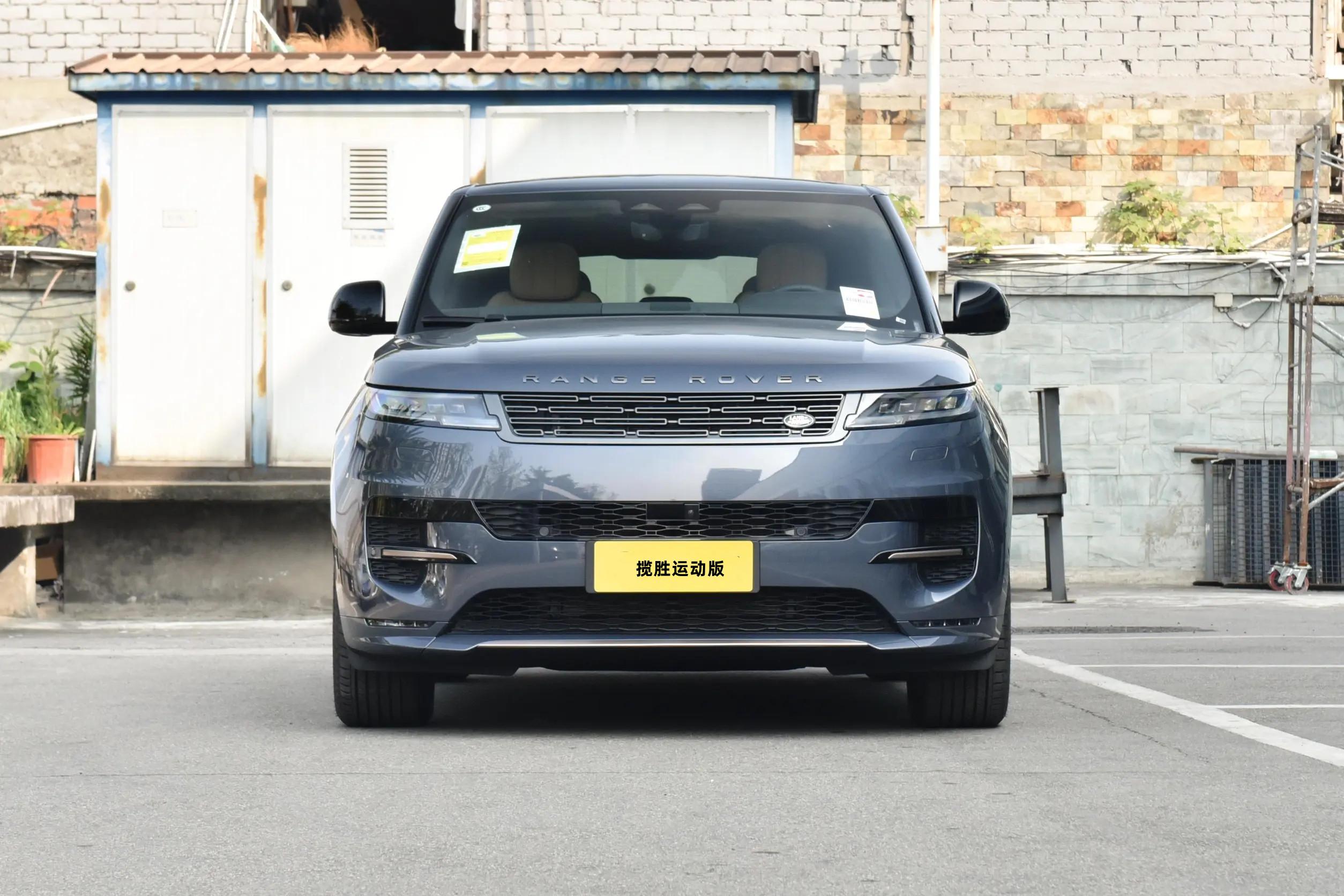 配图为:2024款路虎揽胜运动版 400ps dynamic se外观设计2024款路虎