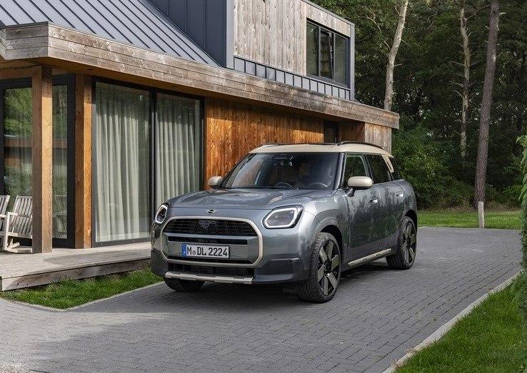 全新mini countryman c官圖曝光 三種動力組合供選擇_太平洋號