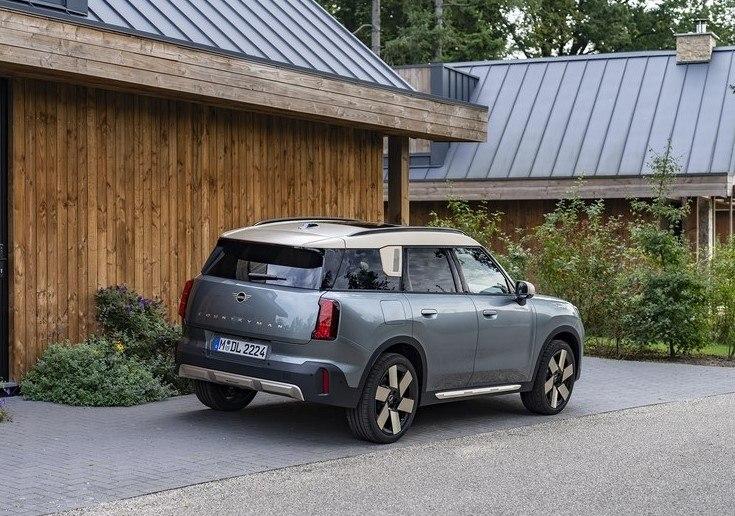 全新mini countryman c官圖曝光 三種動力組合供選擇_太平洋號