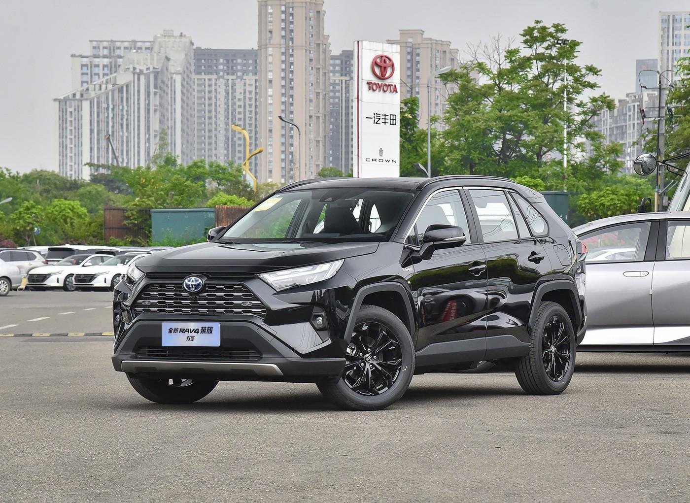 一汽丰田RAV4荣放广告图片