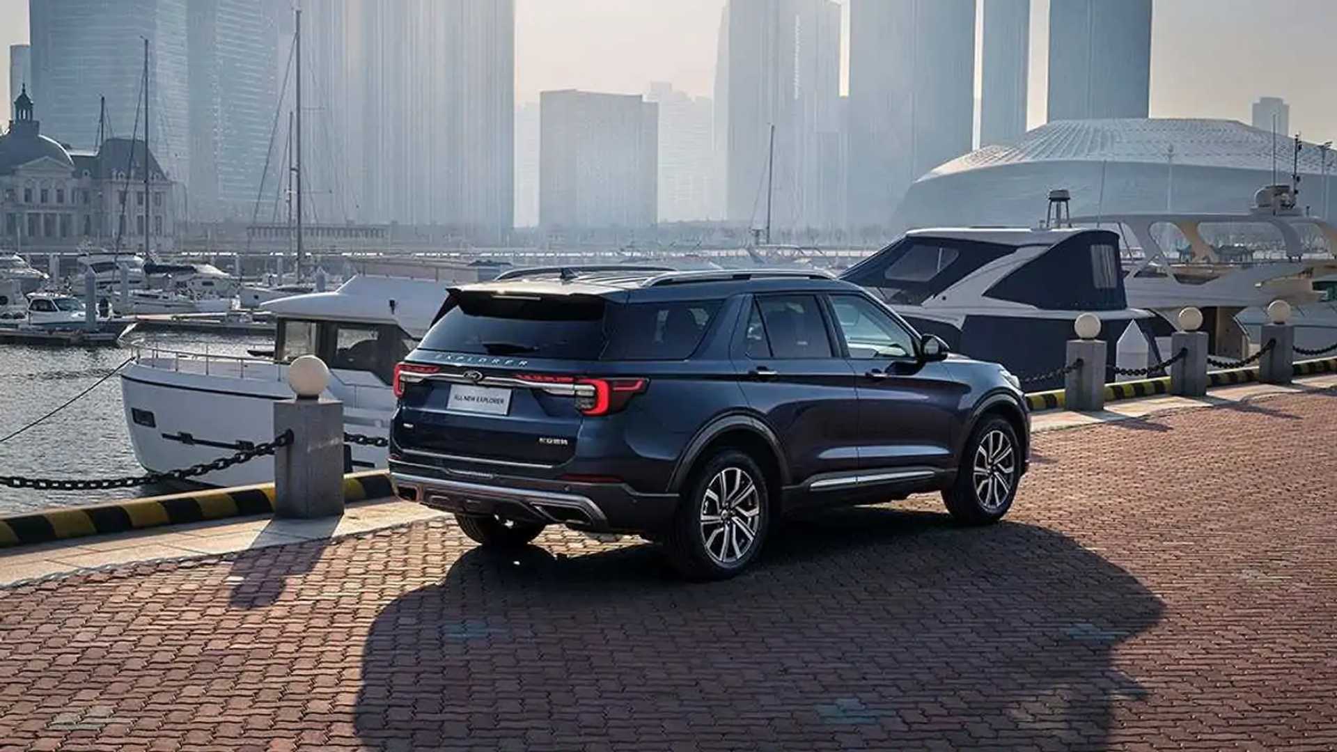 2023款福特探险者是一款中大型 suv