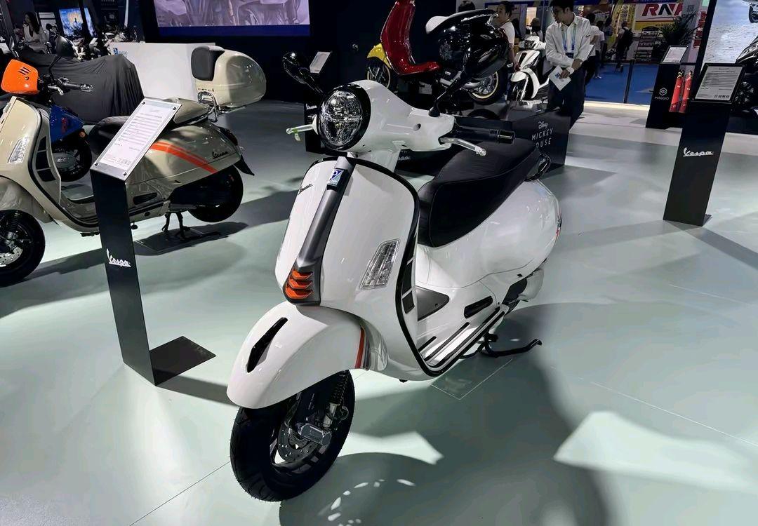 vespa 2024款gts系列亮相2024北京摩托车展,售价54000元起