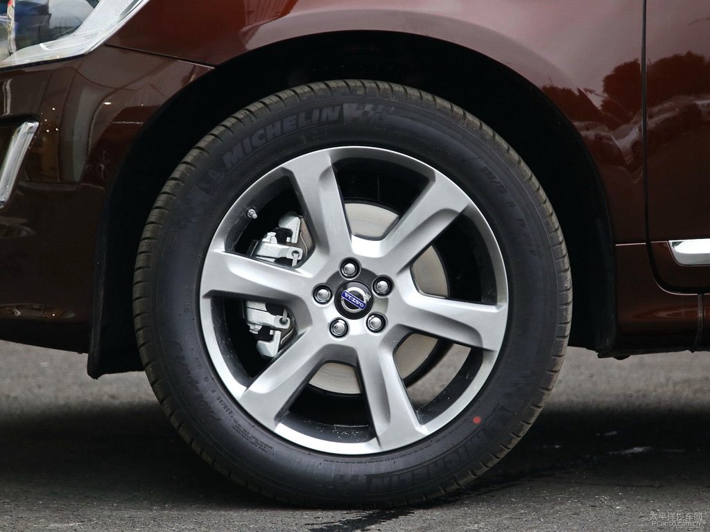 ɫ֠XC60܇(ch)^DƬ