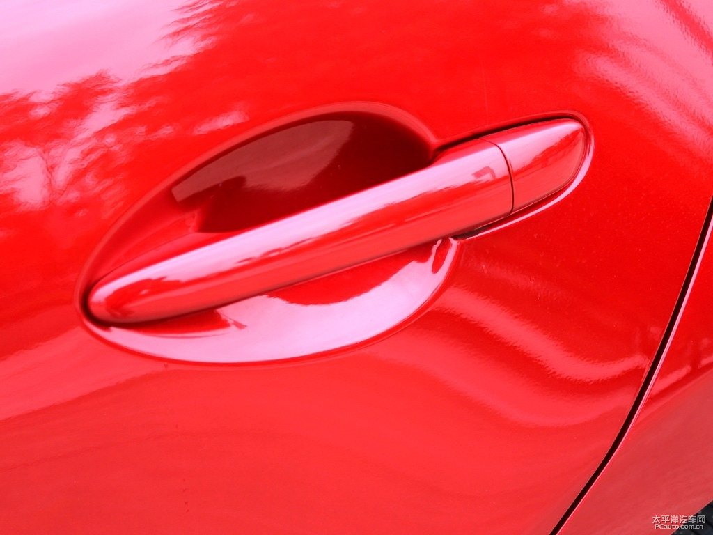 激情紅馬自達(dá)3 昂克賽拉車(chē)身外觀圖片