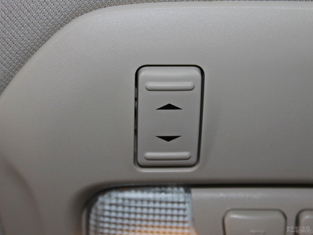 銀砂黑福睿斯車廂內(nèi)飾圖片