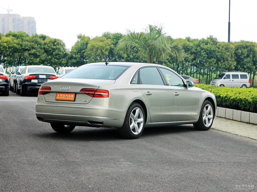 水晶銀奧迪A8L整車外觀外觀圖片
