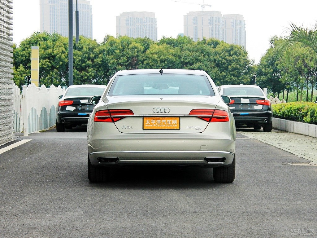 奧迪A8L外觀高清大圖