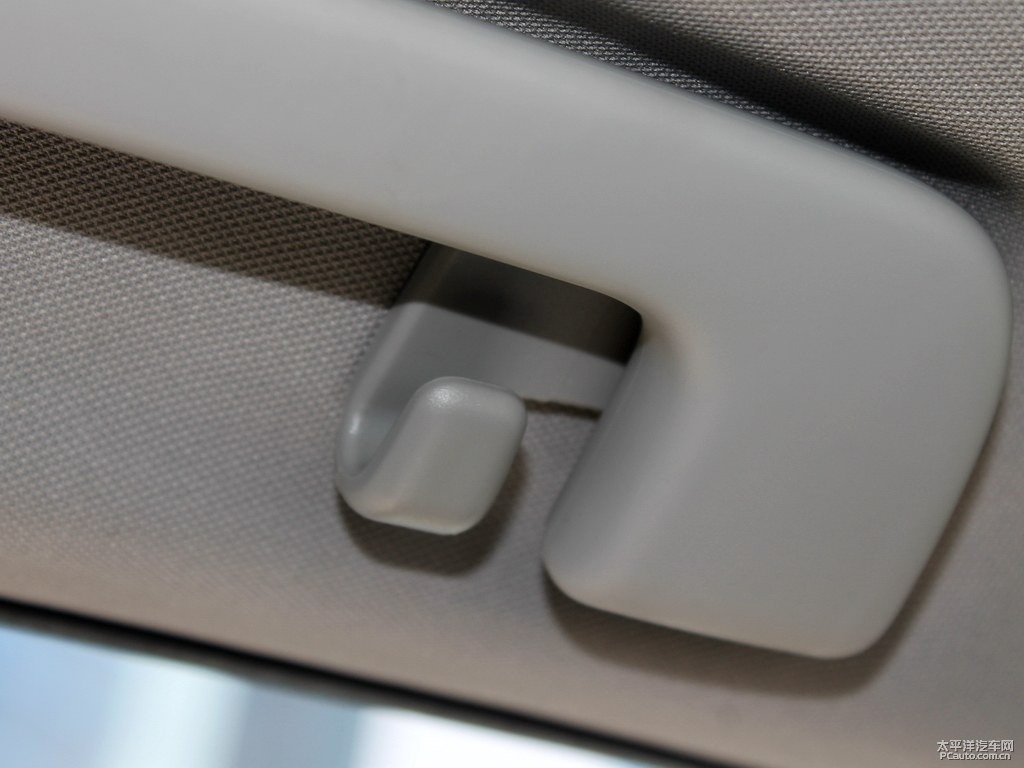 RAV4榮放車廂內(nèi)飾圖片