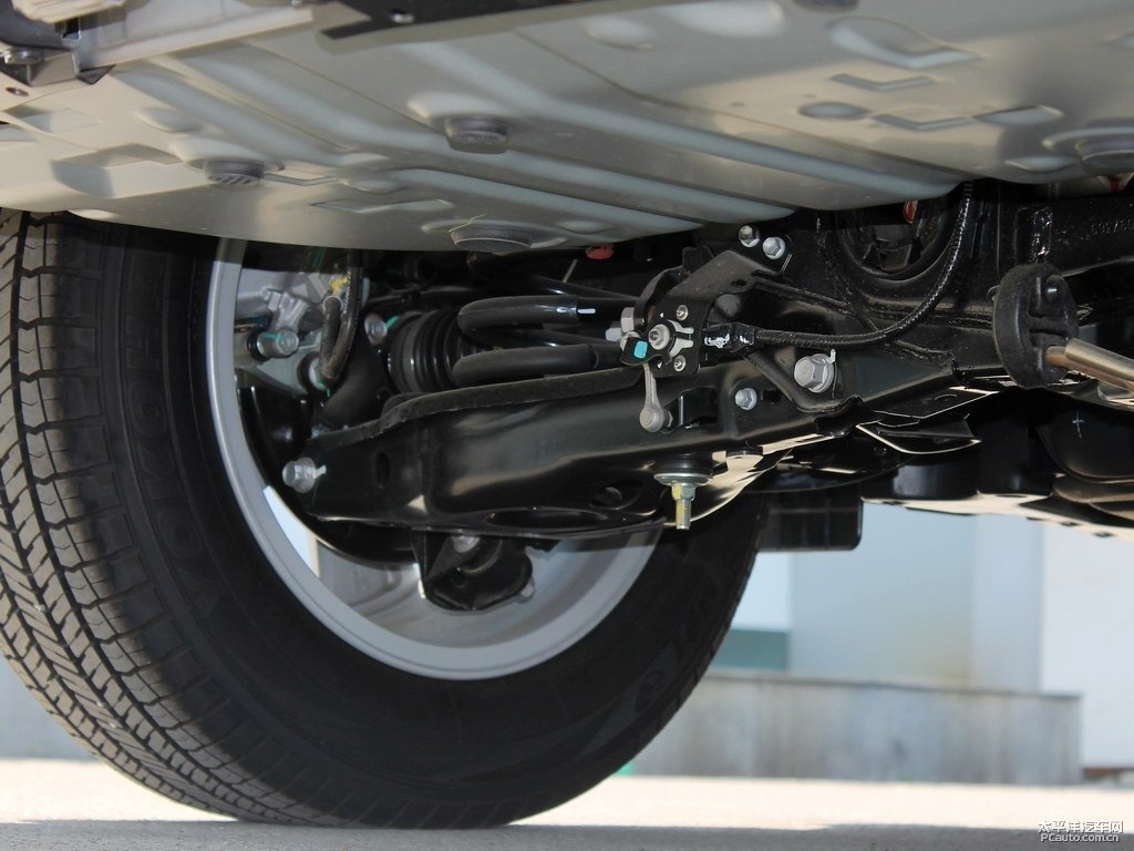 RAV4榮放底盤其它細節(jié)圖片