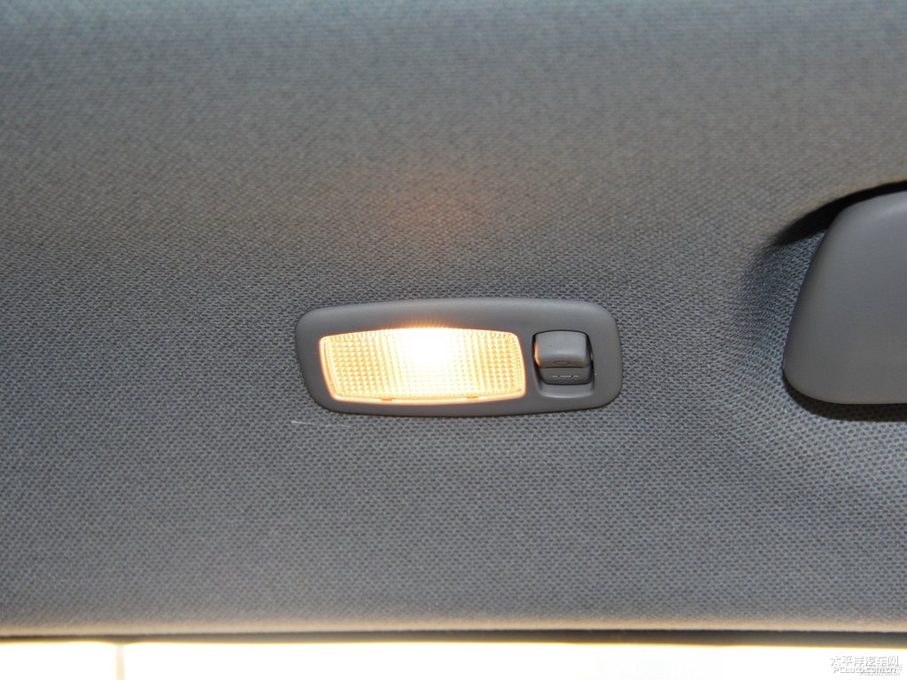 羅蘭紫北京現(xiàn)代ix25車廂內(nèi)飾圖片