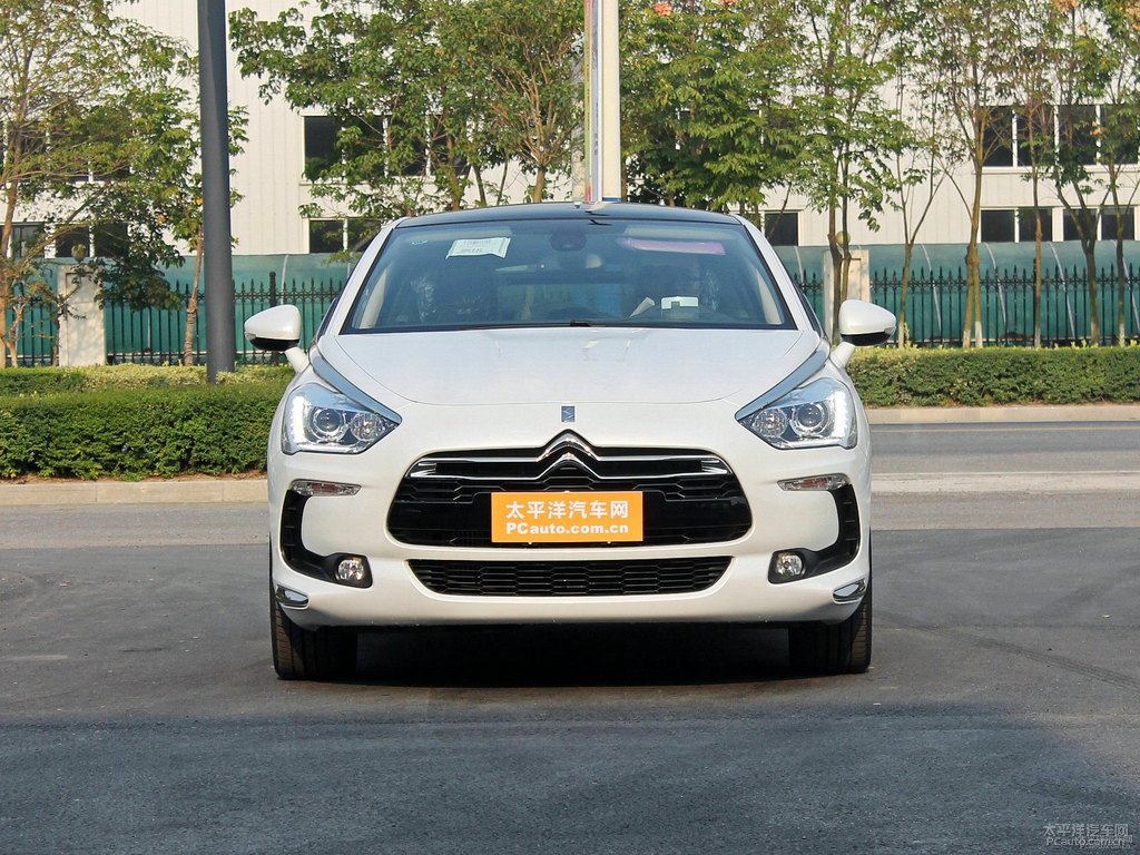DS 5܇^^DƬ