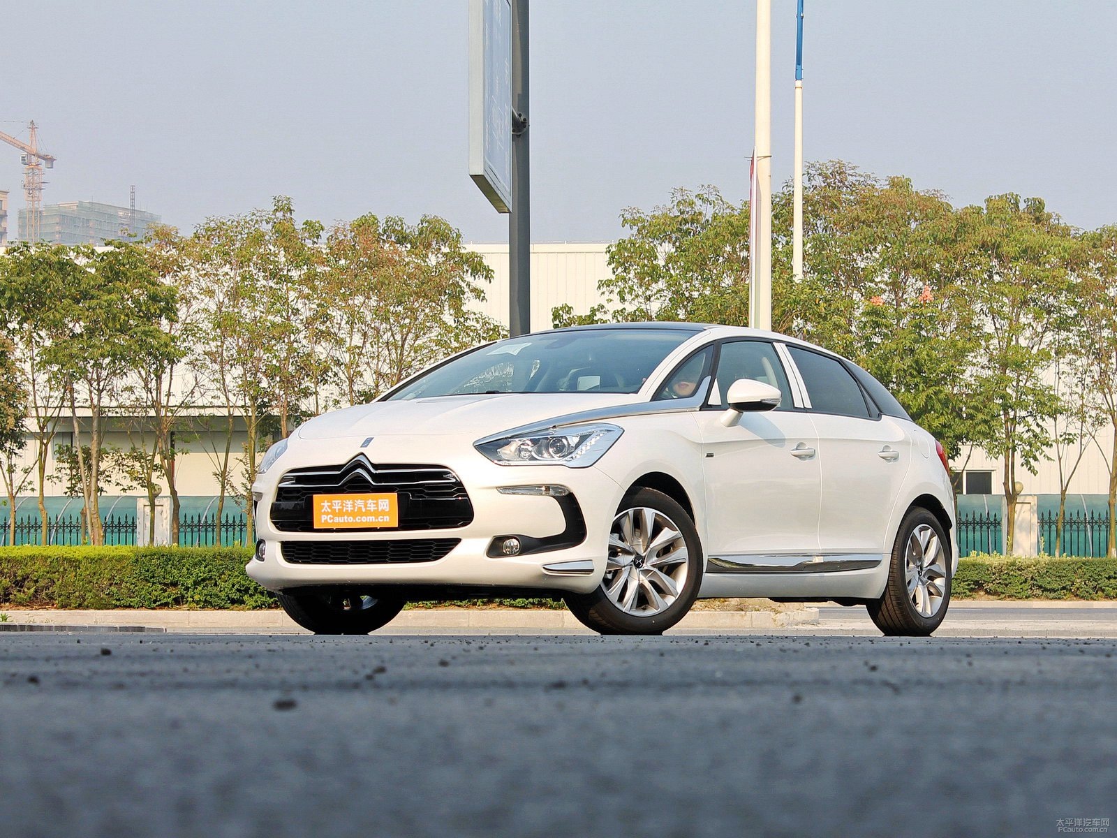 DS 5外觀高清大圖