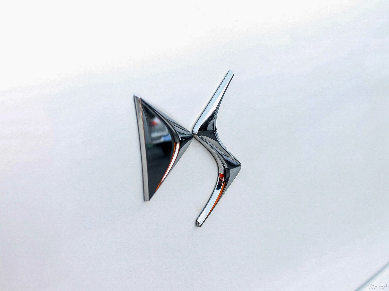 DS 5外觀高清大圖