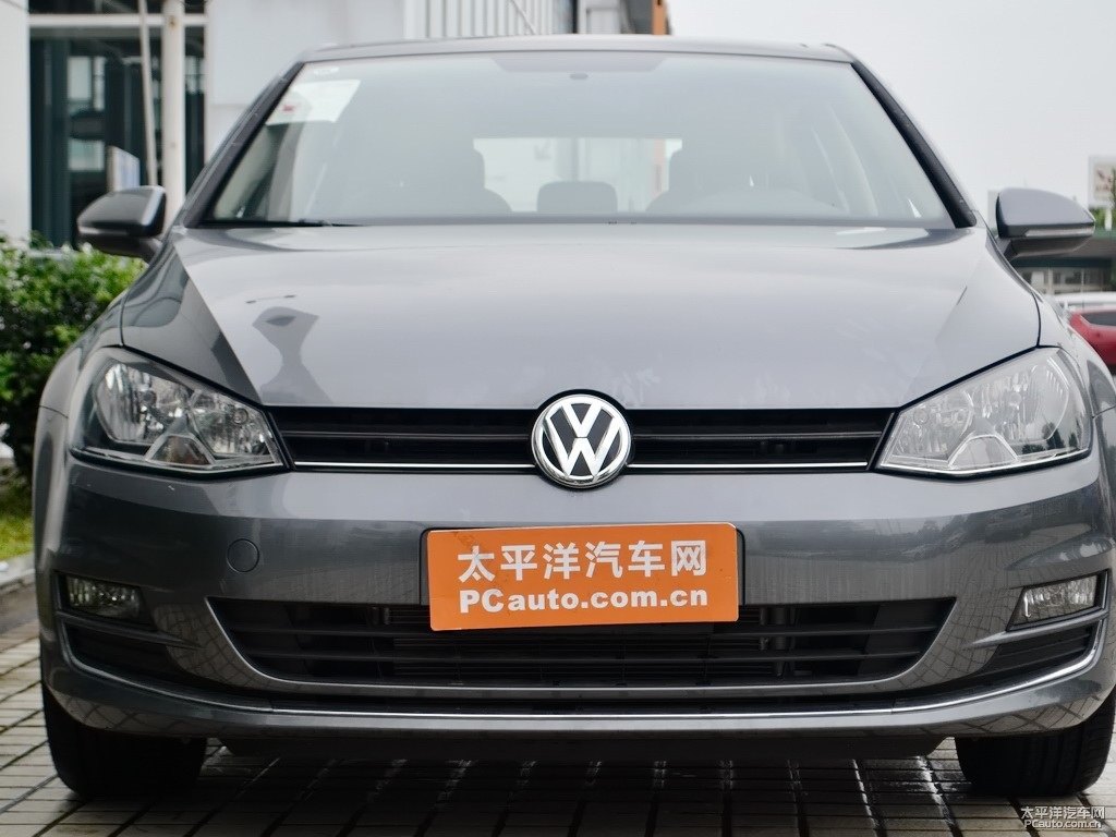 季風(fēng)灰高爾夫車頭外觀圖片