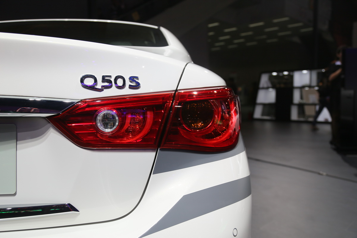 英菲尼迪Q50車展高清大圖