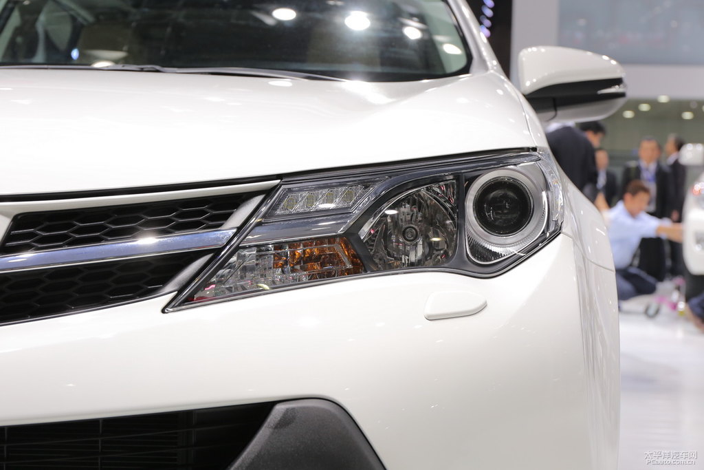RAV4榮放圖片