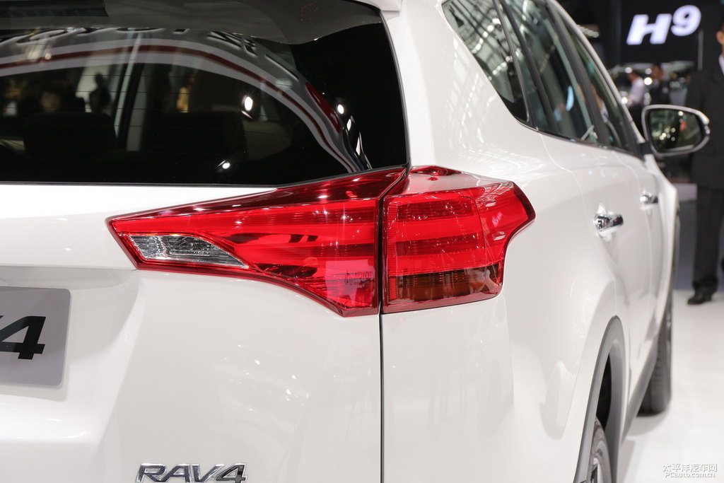 RAV4榮放圖片