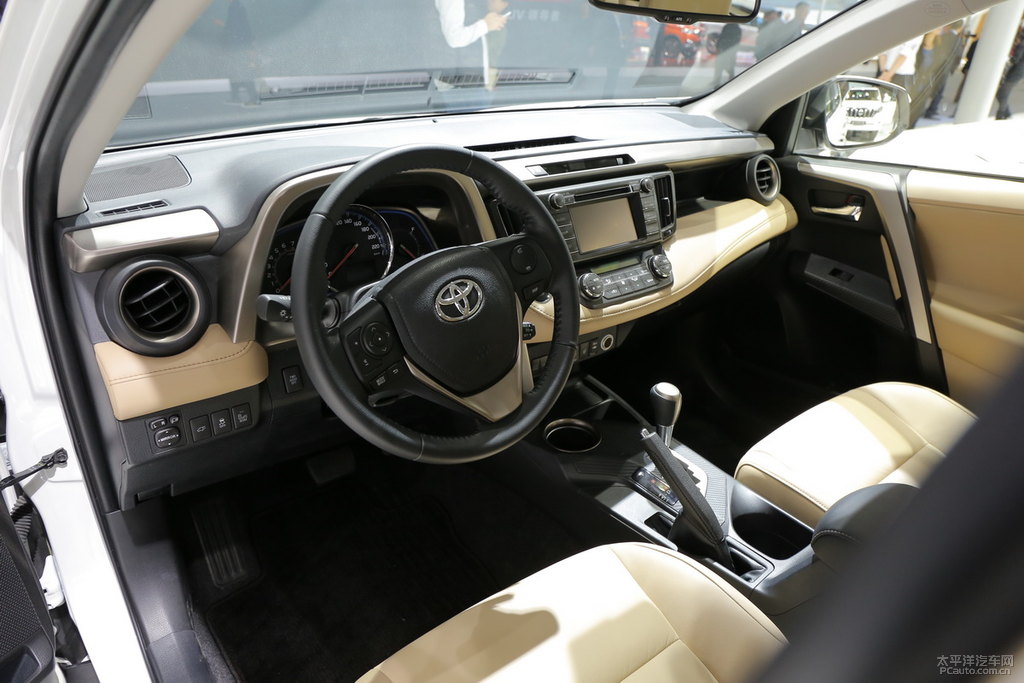 RAV4榮放圖片