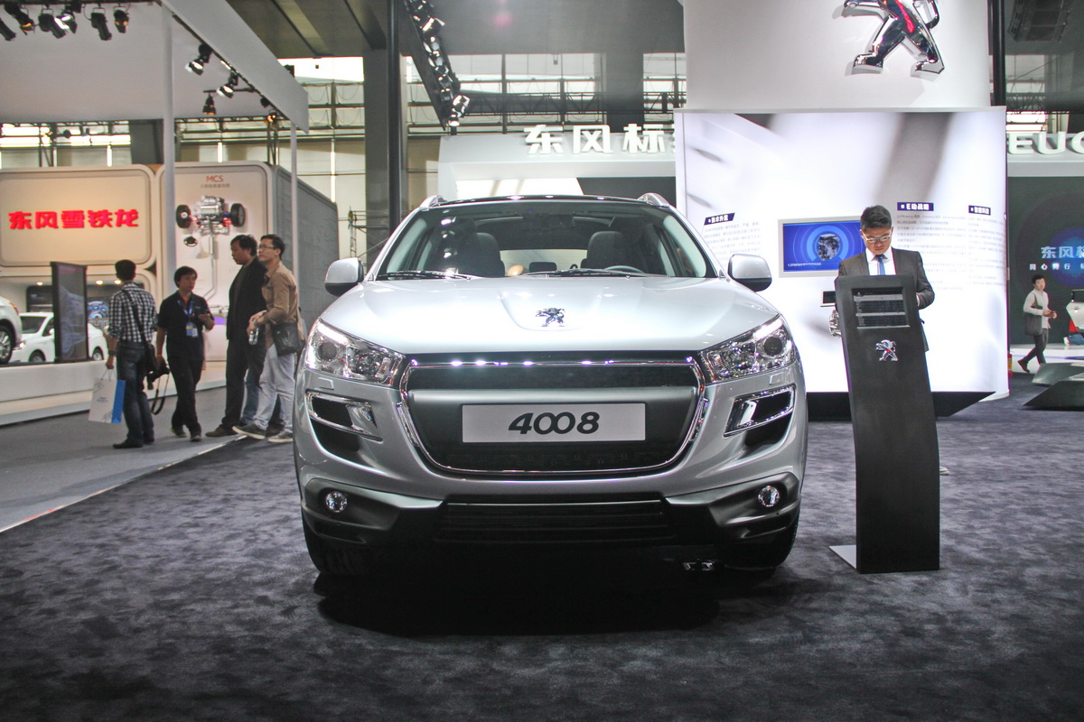 標(biāo)致4008(進口)車展高清大圖