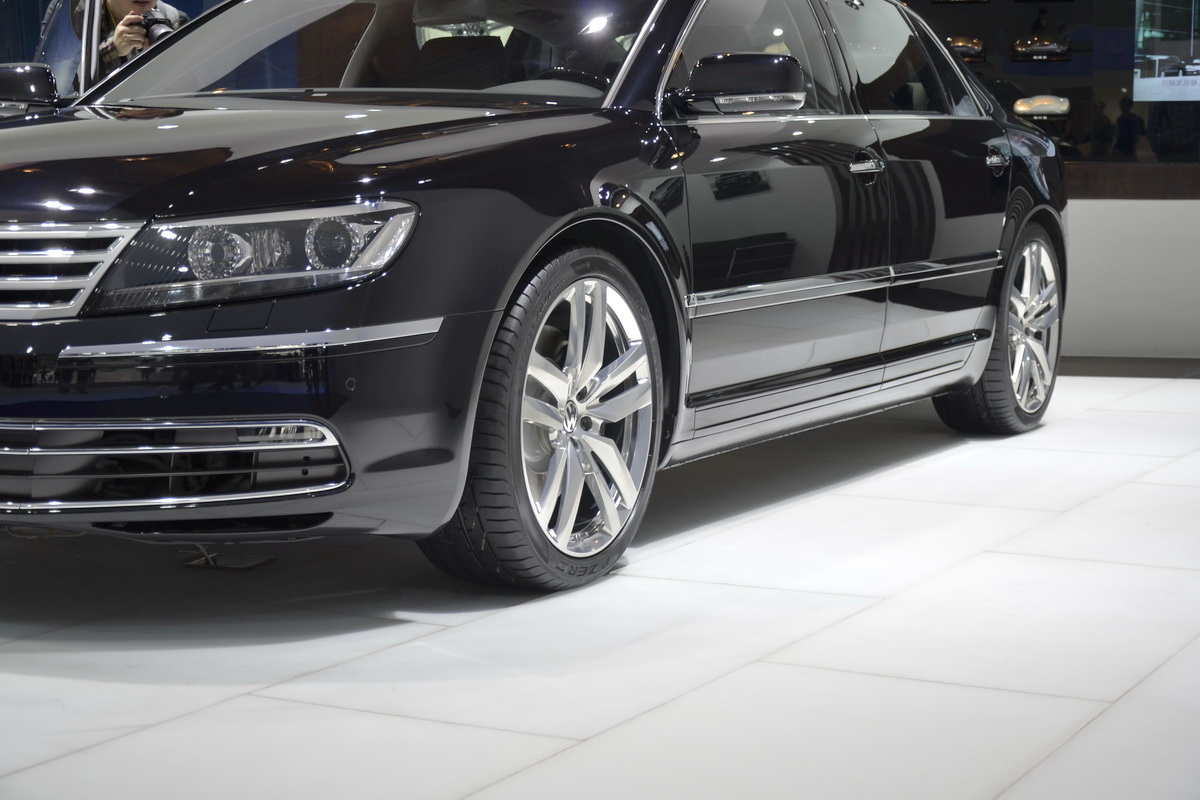 輝騰車展高清大圖