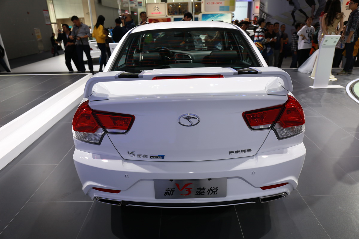 V3菱悅車展高清大圖