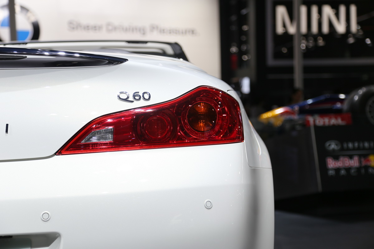 英菲尼迪Q60車展高清大圖