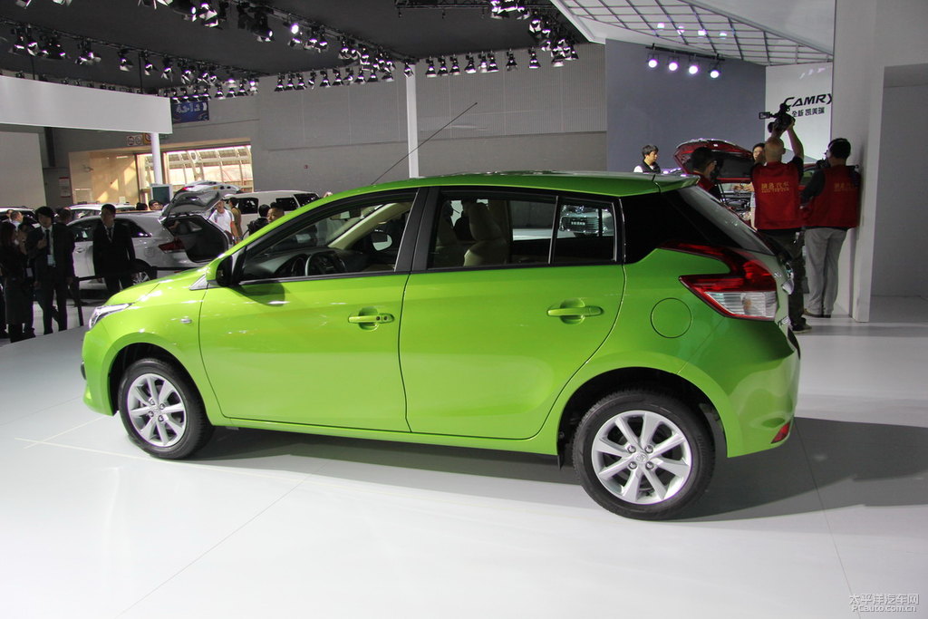 YARiS L 致炫圖片