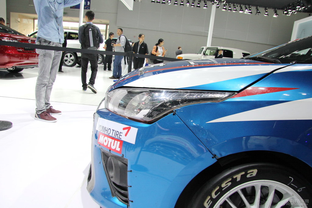 YARiS L 致炫圖片