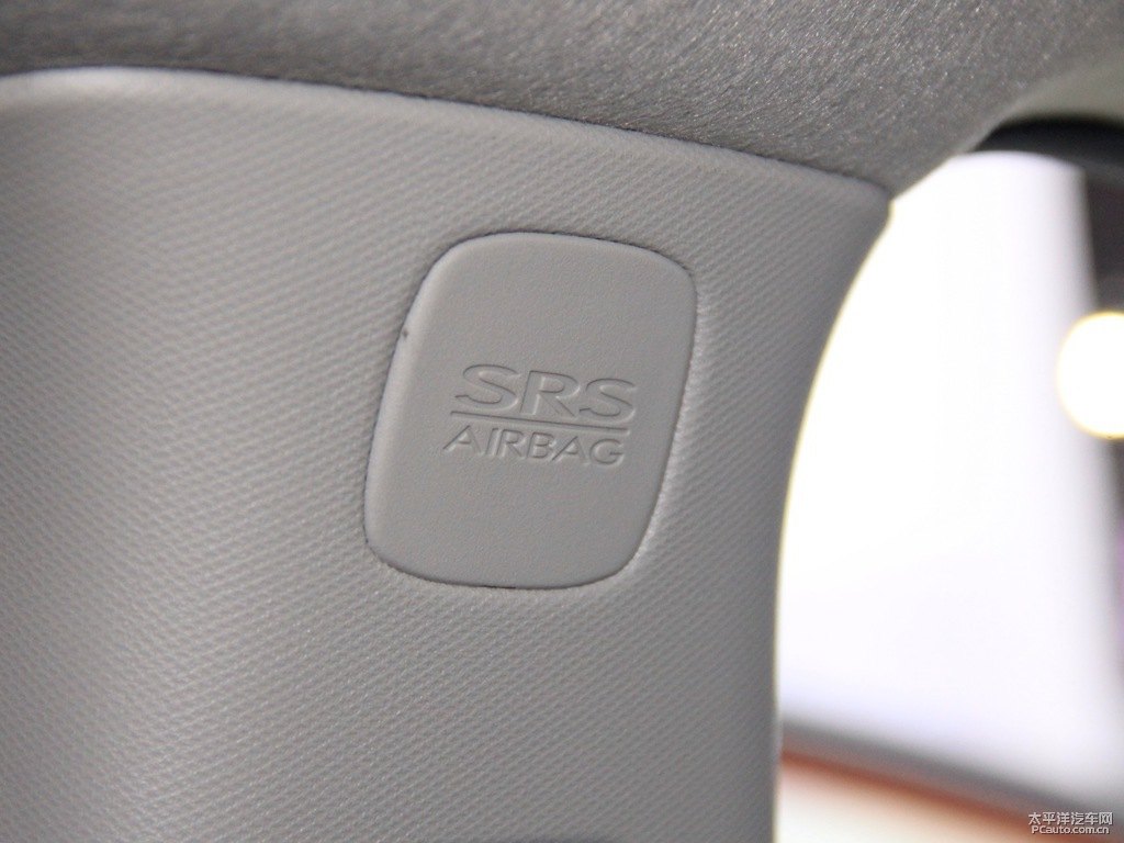 躍動(dòng)珠光橙斯巴魯XV車(chē)廂內(nèi)飾圖片