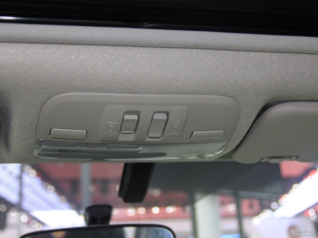 躍動(dòng)珠光橙斯巴魯XV車廂內(nèi)飾圖片