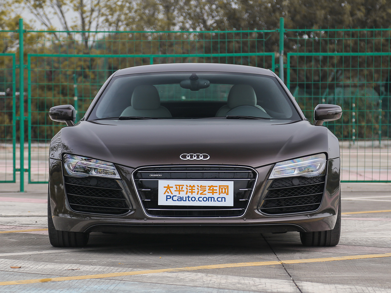 奧迪R8外觀高清大圖