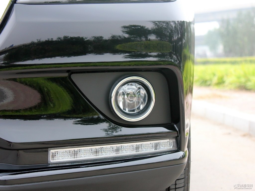 經(jīng)典黑哈弗H2車頭外觀圖片